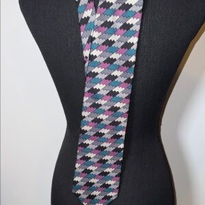 Stylish Multicolor Patterned Tie